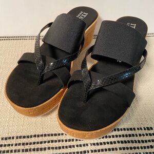 NWOT ITALIAN SHOEMAKERS / "Audre" Elastic Thong Cork Wedge Sandal Size 10